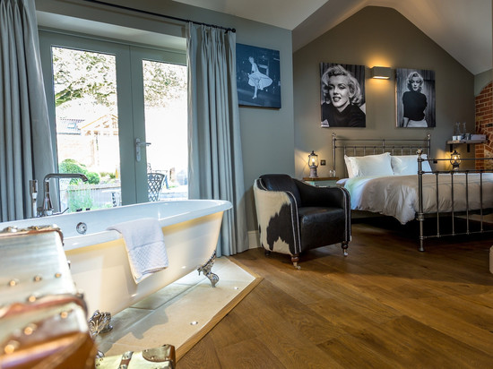 NoTwenty9酒吧和餐厅