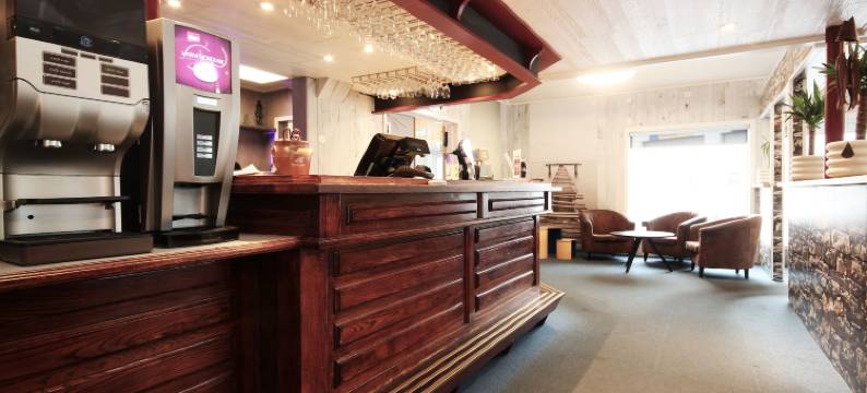 那不勒斯餐厅酒店(Napoli Resturant & Hotell As)图片