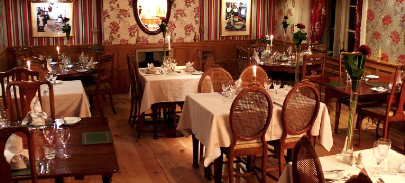 庄园屋红狮酒店(The Red Lion & Manor House)图片