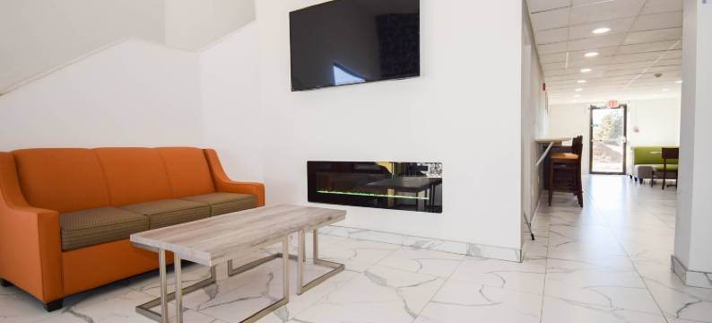 萨尔弗斯普林斯凯艺套房酒店(Quality Inn & Suites Sulphur Springs)图片