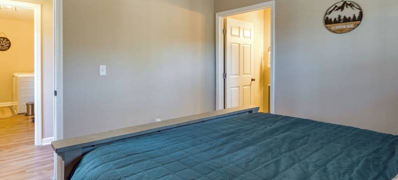 宁静的洛根度假屋，带热水浴缸和观星穹顶(Serene Logan Retreat w/ Hot Tub & Stargazing Dome)图片