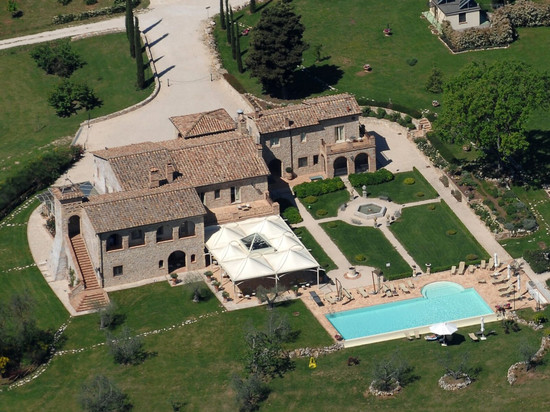 特努塔加洛之家酒店