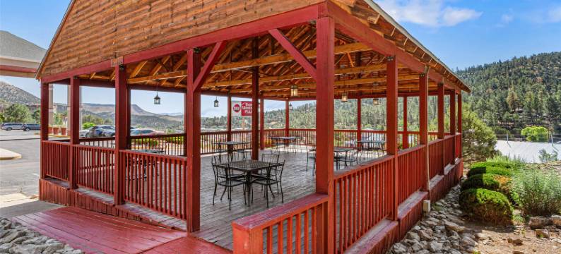 鲁伊多索贝斯特韦斯特优质酒店(Best Western Plus Ruidoso Inn)图片