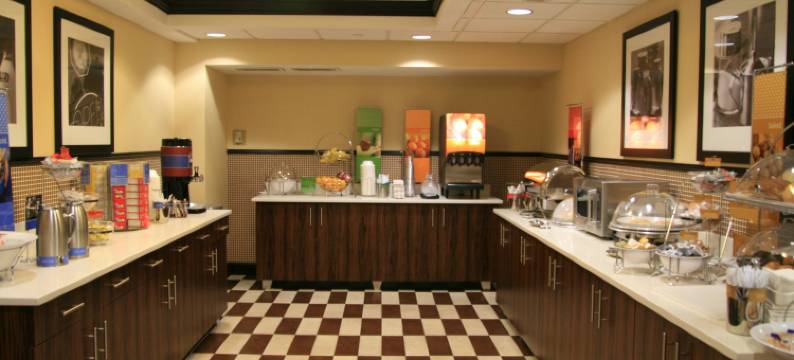 希尔顿欢朋酒店-奥利夫布兰奇(Hampton Inn Olive Branch)图片