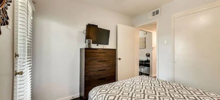 I22 – World Cup Stay - 18 Min to at&T - Sleeps 4 - Public Transit图片