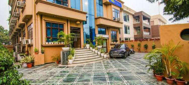 斯瓦斯诺河畔(FabHotel Prime the Rivlet Premium - MG Road)图片