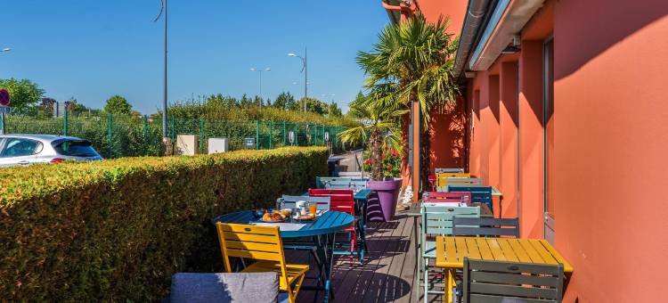 圣阿波利奈尔东第戎康铂酒店(Campanile NATURE - Dijon Est Saint-Apollinaire)图片