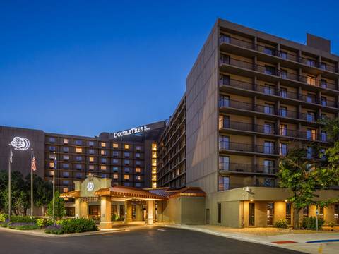 丹佛希尔顿逸林酒店