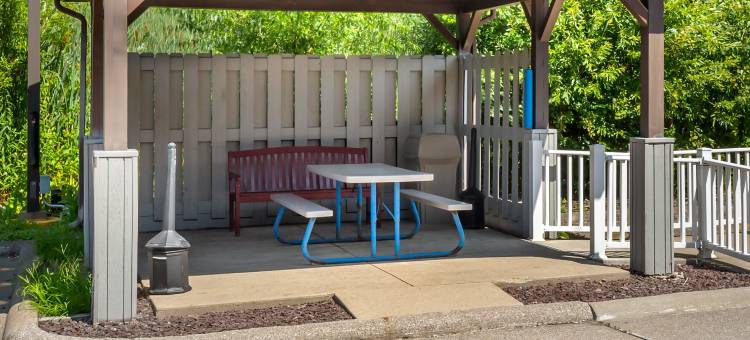 伊利I-90红顶酒店(Red Roof Inn Erie - I-90)图片