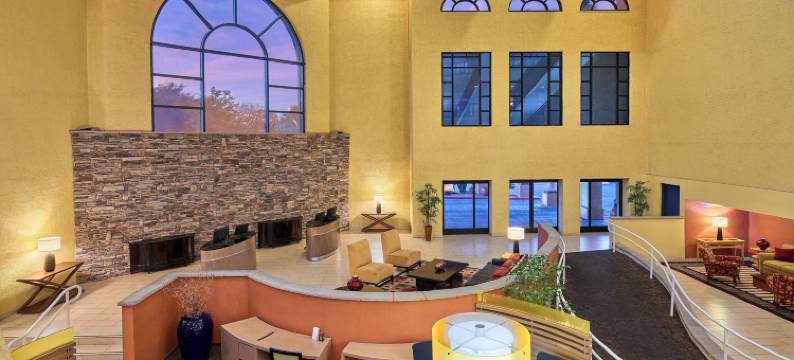 图森喜来登套房酒店(Sheraton Tucson Hotel & Suites)图片