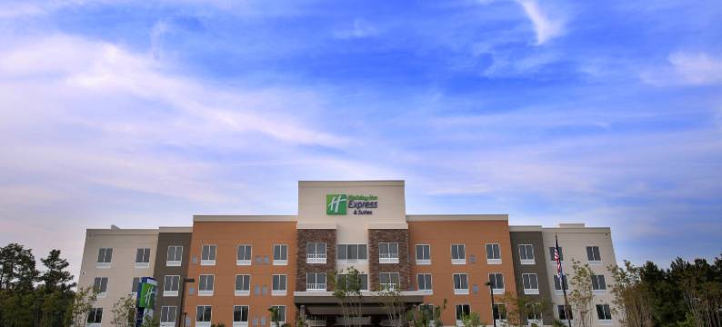 智选假日套房酒店南港 by IHG(Holiday Inn Express & Suites SOUTHPORT - OAK ISLAND AREA by IHG)图片