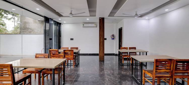 Fabhotel 新郎房间(FabHotel Groom Room)图片