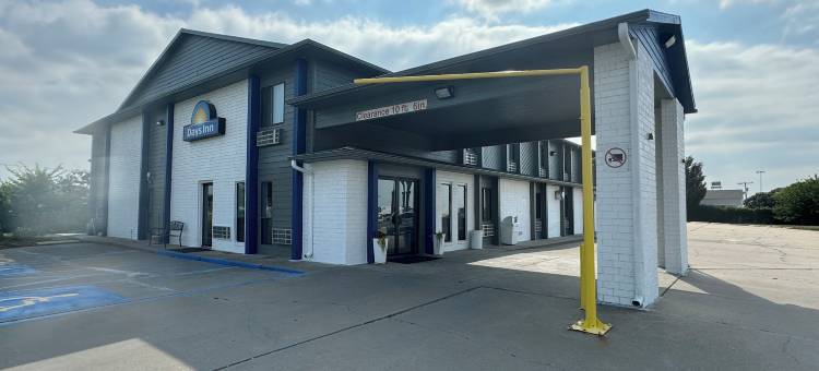 萨莱纳I-70温德姆戴斯酒店(Days Inn by Wyndham Salina I-70)图片