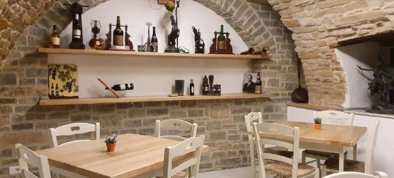 阿尔塔兰加别墅(Villa Alta Langa)图片