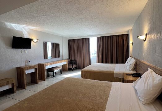 Hotel Universo Over view