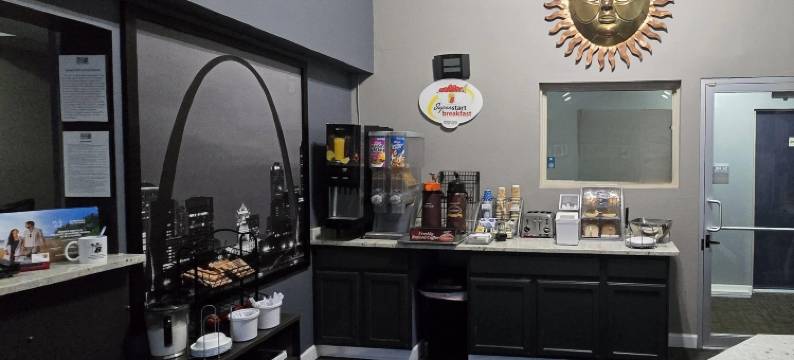 贝尔维尔圣路易斯地区速8酒店(Super 8 by Wyndham Belleville IL/St. Louis Area)图片