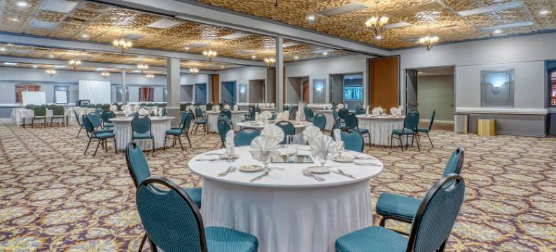 里诺机场贝斯特韦斯特SureStay Plus酒店(SureStay Plus Hotel by Best Western Reno Airport)图片