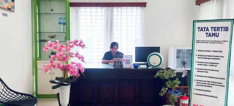 城市景观酒店MS客房旅馆-新邦利马-由红门酒店管理(Urbanview Hotel MS Rooms Inn Simpang Lima by RedDoorz)图片