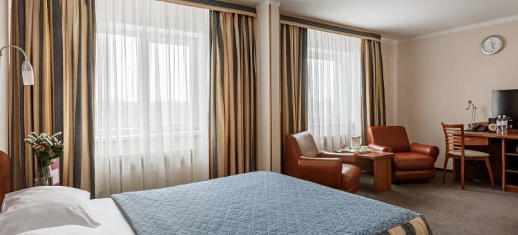 千里马斯拉维亚酒店(Maxima Slavia Hotel)图片