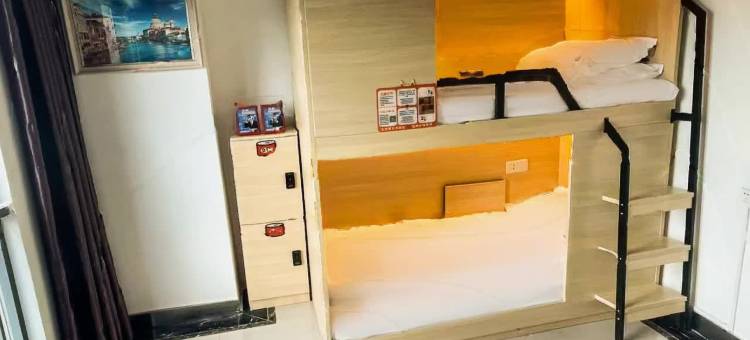 三只猫青年驿站(广元利州万达广场店)图片