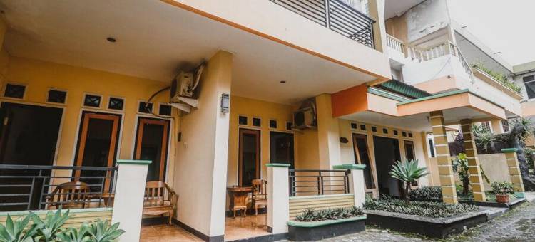 茂物红多兹Plus Neo Asri Megamendung彭查克酒店(RedDoorz Plus at Neo Asri Hotel Megamendung Puncak Bogor)图片