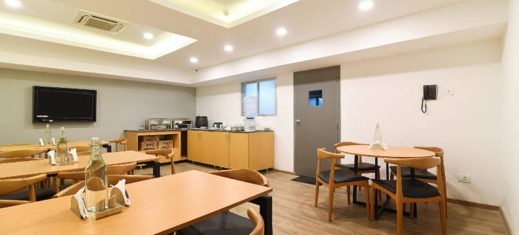 SRM库帕科纳姆普杜尔酒店(Townhouse SRM Kuppakonam Pudur)图片