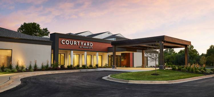 堪萨斯城奥佛兰公园/梅特卡夫学院大道南万怡酒店(Courtyard Kansas City Overland Park/Metcalf, South of College Boulevard)图片