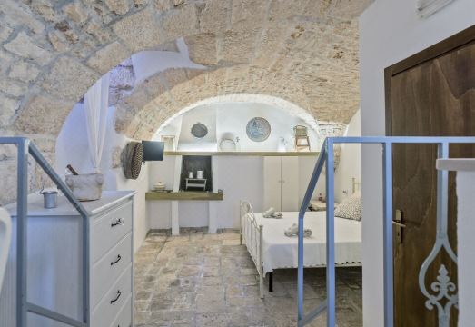 Victoria Suite by PCB Hotel Overview