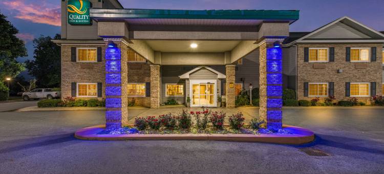 亨德森维尔平岩凯艺酒店(Quality Inn & Suites Hendersonville - Flat Rock)图片