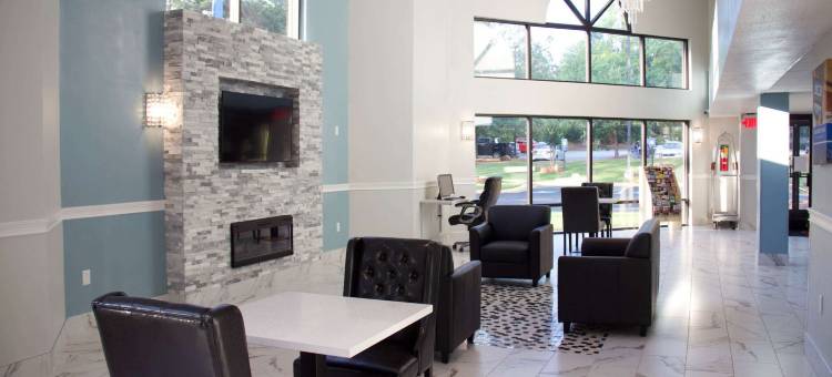 格鲁吉亚萨沃尼6号汽车旅馆- 格威内特中心(Motel 6 Suwanee, GA - Gwinnett Center)图片