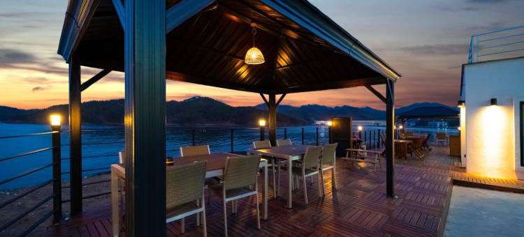 Geoje Island Eon Pool Villa Pension图片