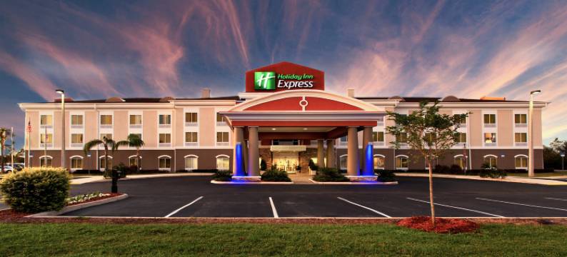 Holiday Inn Express 湖莱克威尔士的N -冬季避风港(Holiday Inn Express LAKE WALES N-WINTER HAVEN by IHG)图片