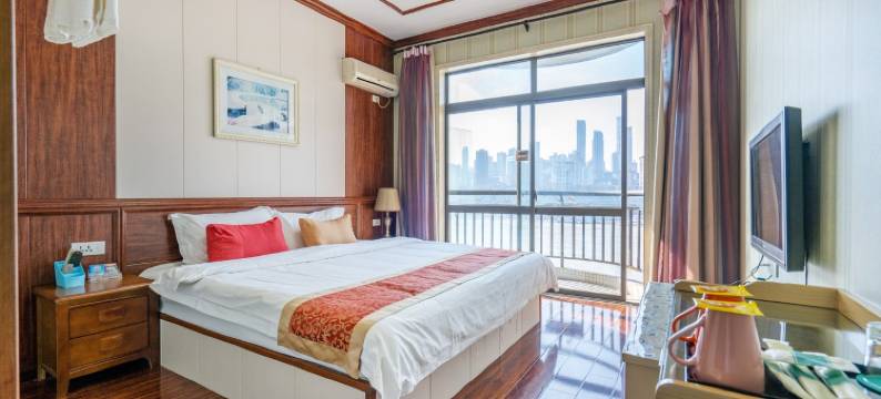 南滨路欧式全江景民宿(南滨路分店)图片