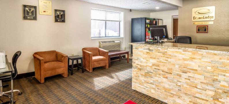 卡迪亚克伊克诺旅馆(Econo Lodge Cadillac by Choice)图片