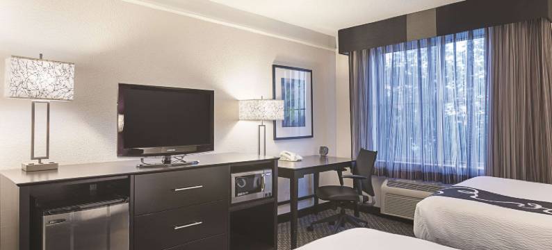 弗雷斯诺优胜美地拉昆塔温德姆酒店(La Quinta Inn by Wyndham Fresno Yosemite)图片