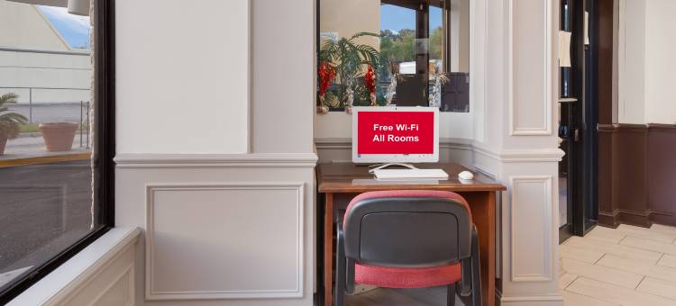 狄龙红顶酒店(Red Roof Inn Dillon, SC)图片