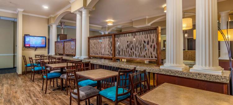 沙姆罗克贝斯特韦斯特优质套房酒店(Best Western Plus Shamrock Inn  Suites)图片