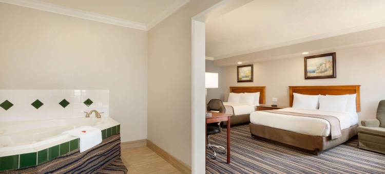 尤里卡温德姆戴斯酒店(Days Inn by Wyndham Eureka CA)图片