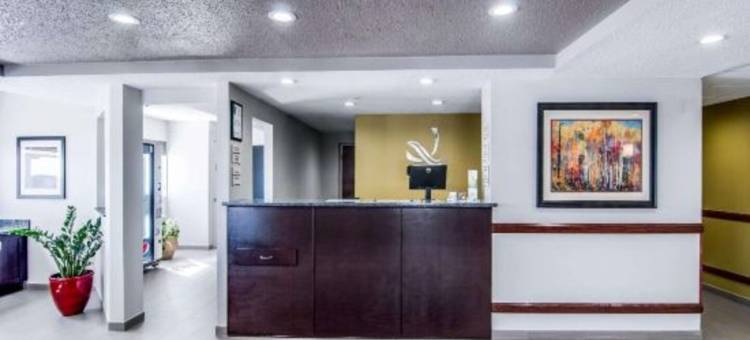 斯丹顿东凯隆波因特酒店(Clarion Pointe Staunton East)图片