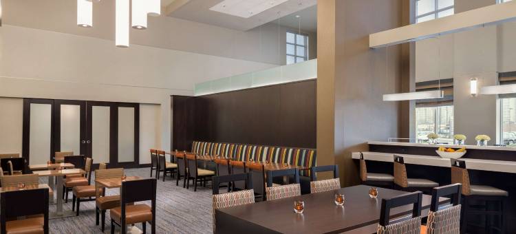 罗斯蒙特芝加哥奥黑尔欢朋套房酒店(Hampton Inn & Suites Rosemont Chicago O'Hare)图片