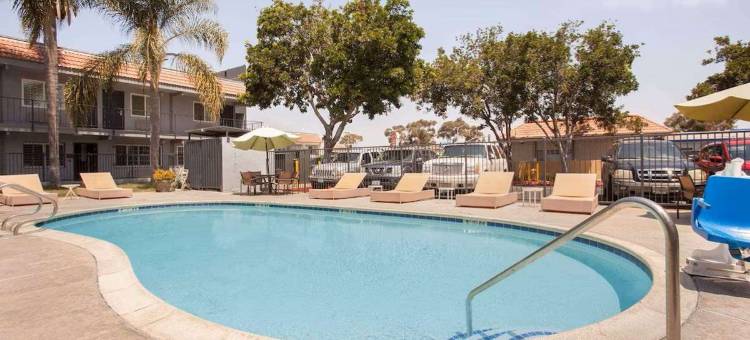 加利福尼亚圣伊西德罗 - 圣迭戈南湾 6 号套房开放式客房酒店(Studio 6 Suites San Ysidro, CA – San Diego South Bay)图片