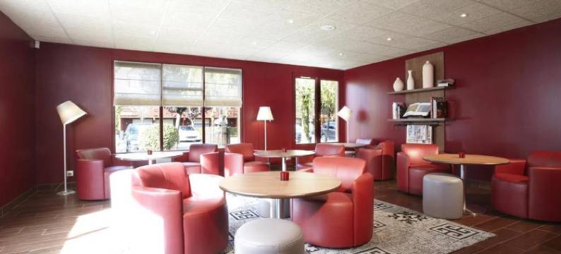 道维拉圣阿奴特康铂酒店(Campanile Deauville - Saint Arnoult)图片