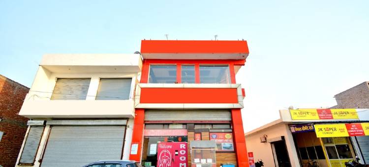 OYO 42945 苏里雅酒店(OYO 42945 Surya Hotel)图片