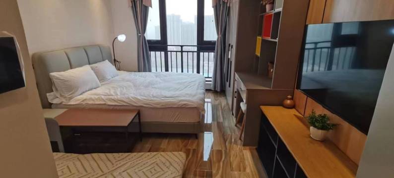 南城花开精品民宿(经南十路分店)图片