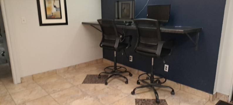 休伦港戴斯套房酒店(Days Inn & Suites by Wyndham Port Huron)图片