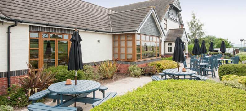伊夫舍姆普瑞米尔酒店(Premier Inn Evesham)图片