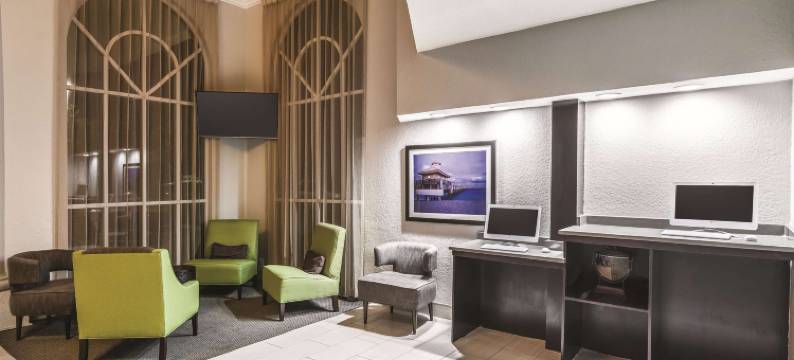 朱庇特拉昆塔温德姆酒店(La Quinta Inn by Wyndham Jupiter)图片