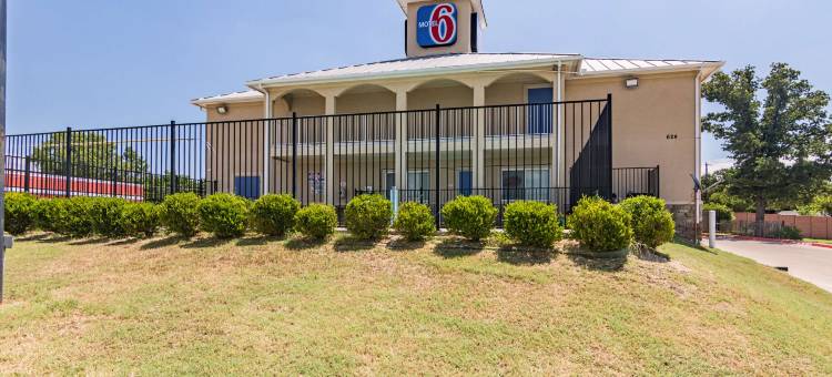 德克萨斯阿佐尔 6 号汽车旅馆(Motel 6 Azle, TX)图片