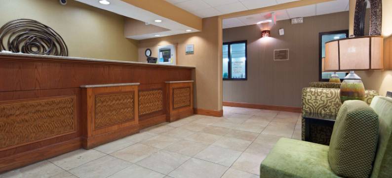 米沙沃卡贝斯特韦斯特优质酒店(Best Western Plus Mishawaka Inn)图片