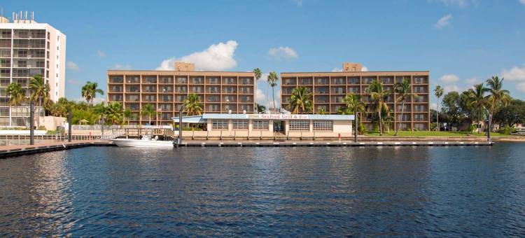 迈尔斯堡河滨贝斯特韦斯特酒店(Best Western Fort Myers Waterfront)图片